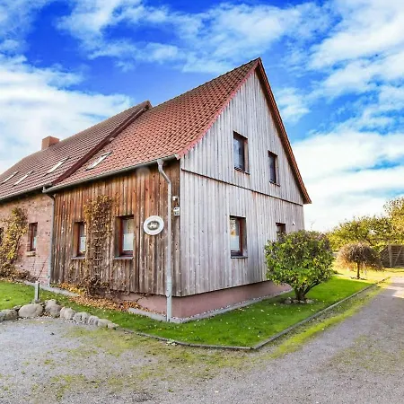 In Mit Garten Сasa de vacaciones *