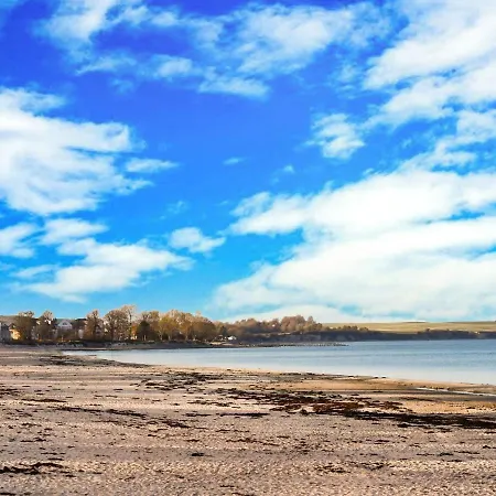 Dom wakacyjny In Mit Garten *